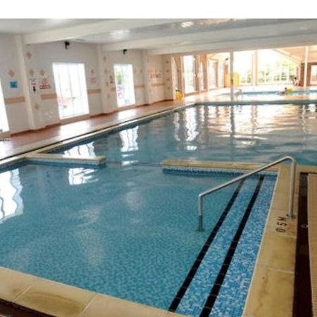 Holiday Home In Lyons Robin Hood Holiday Park Meliden 외부 사진