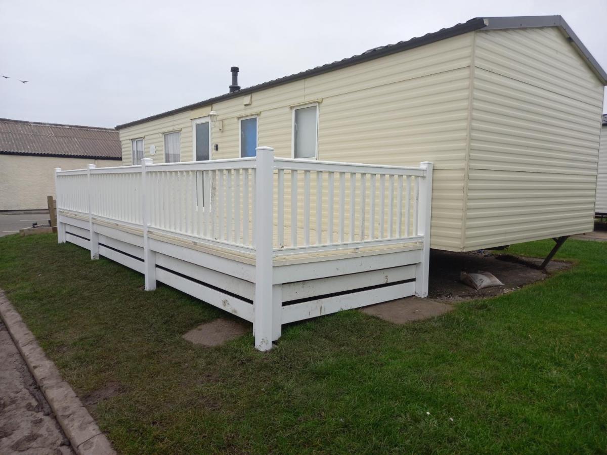 Holiday Home In Lyons Robin Hood Holiday Park Meliden 외부 사진