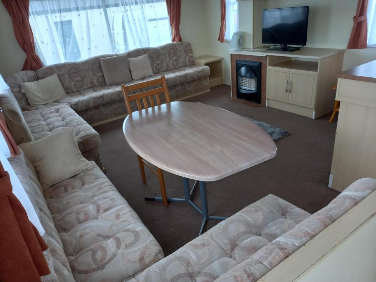 Holiday Home In Lyons Robin Hood Holiday Park Meliden 외부 사진