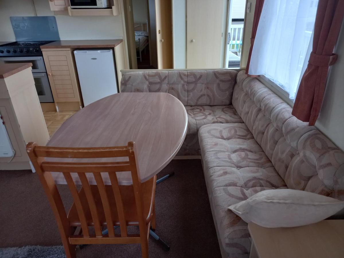 Holiday Home In Lyons Robin Hood Holiday Park Meliden 외부 사진