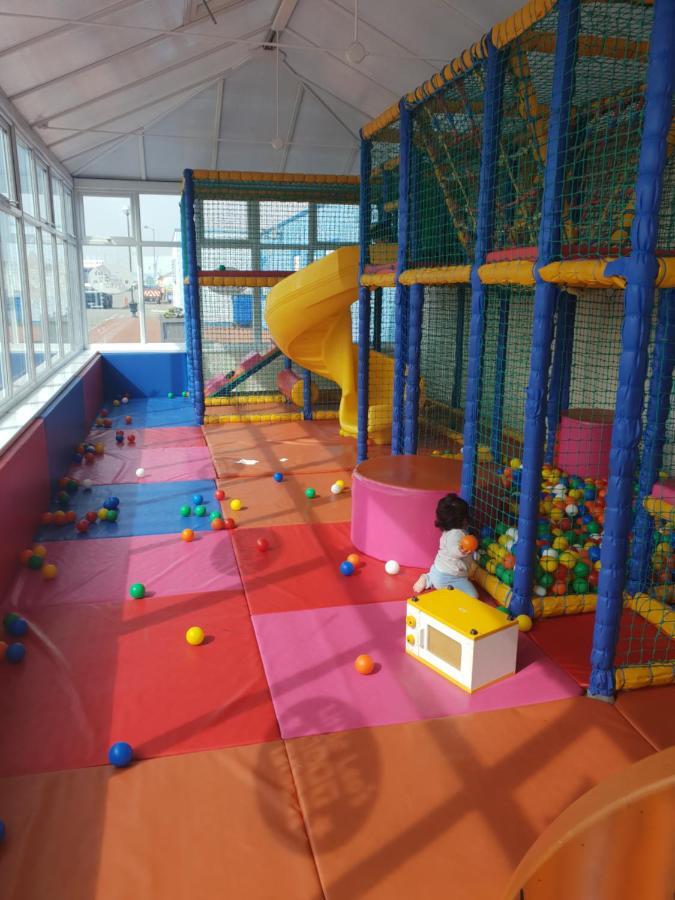 Holiday Home In Lyons Robin Hood Holiday Park Meliden 외부 사진