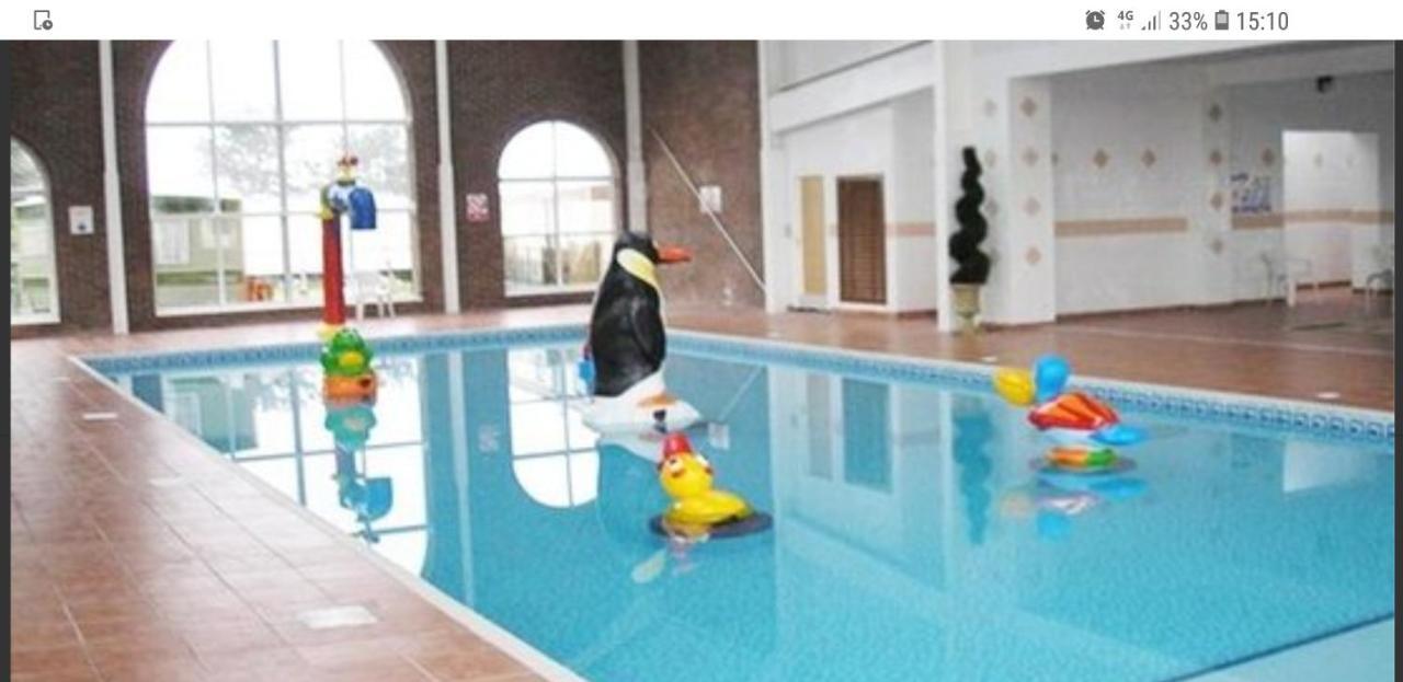 Holiday Home In Lyons Robin Hood Holiday Park Meliden 외부 사진